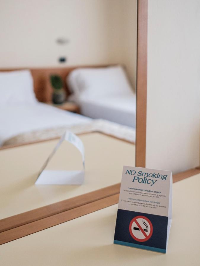 Hotel Lory フォルリ エクステリア 写真