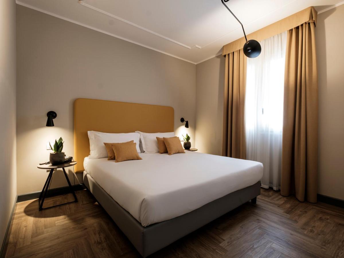 Hotel Lory フォルリ エクステリア 写真