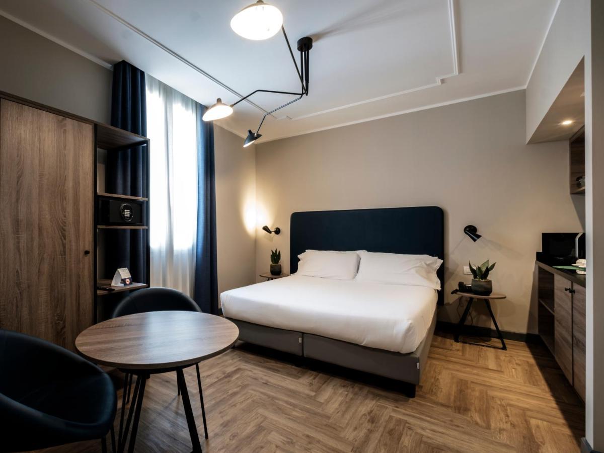 Hotel Lory フォルリ エクステリア 写真