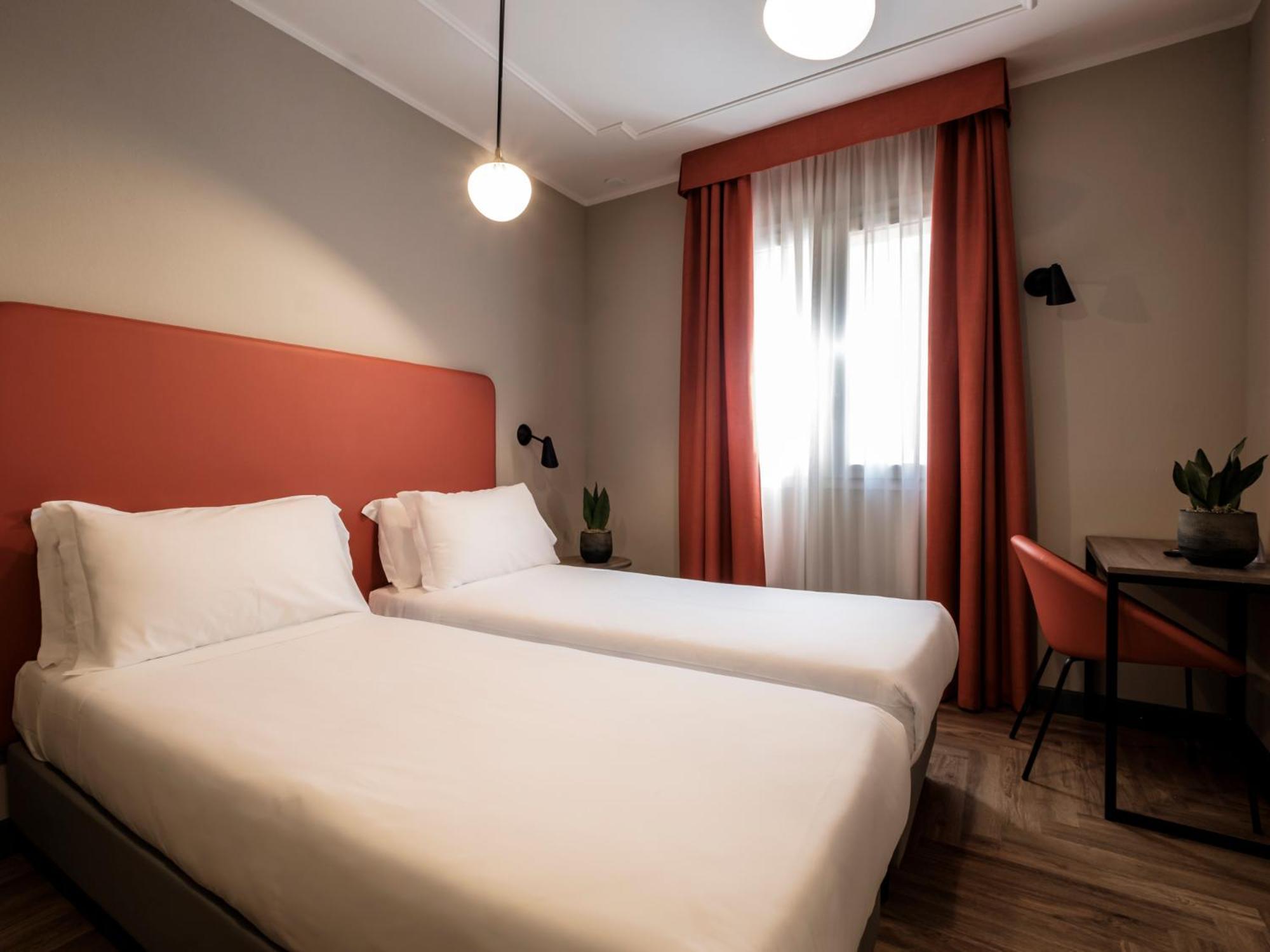 Hotel Lory フォルリ エクステリア 写真